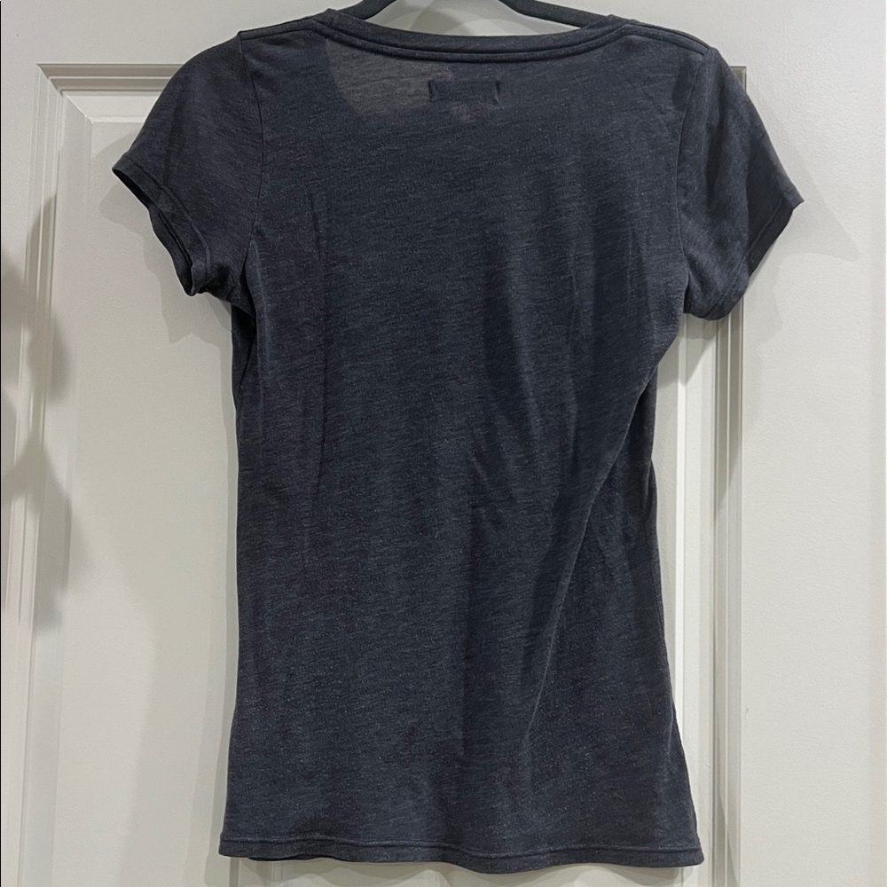 Abercrombie & Fitch women’s tshirt Wisconsin badgers size small - Picture 4 of 4